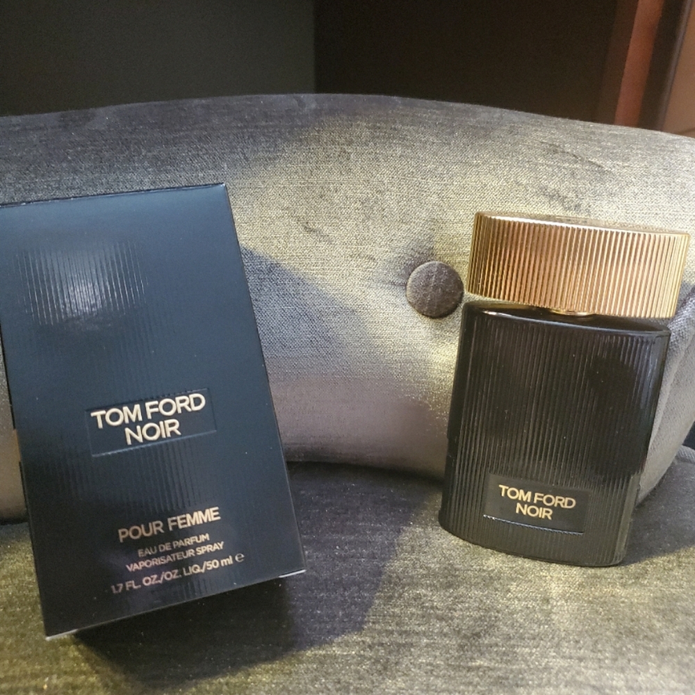 Tom Ford Noir Pour Femme 1.7oz/50ml, NIB